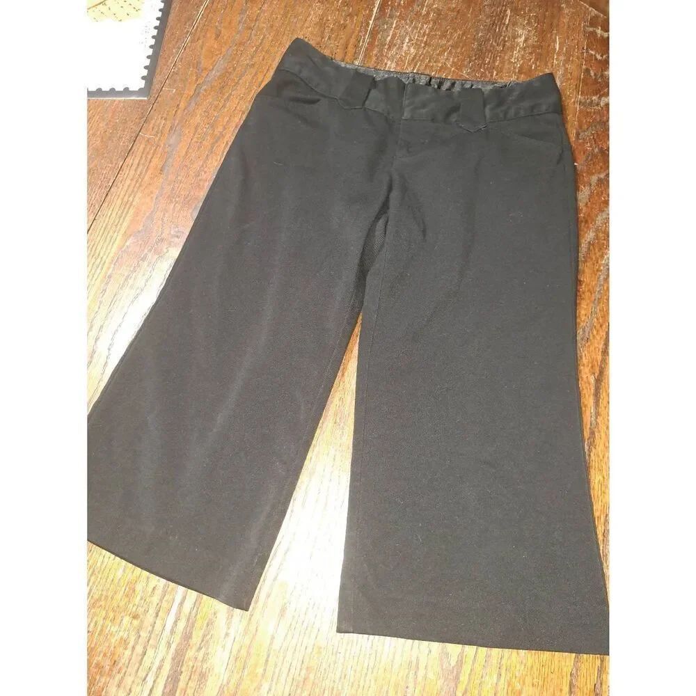 Size 1/2 Maurices Black Flat Front Capri Casual Pants Belt Loops Low Rise